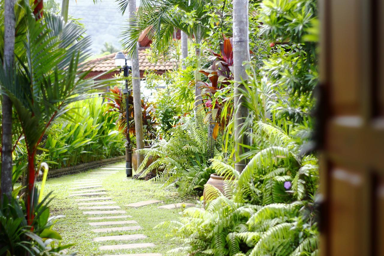 Family Bungalow Kamala Bagian luar foto